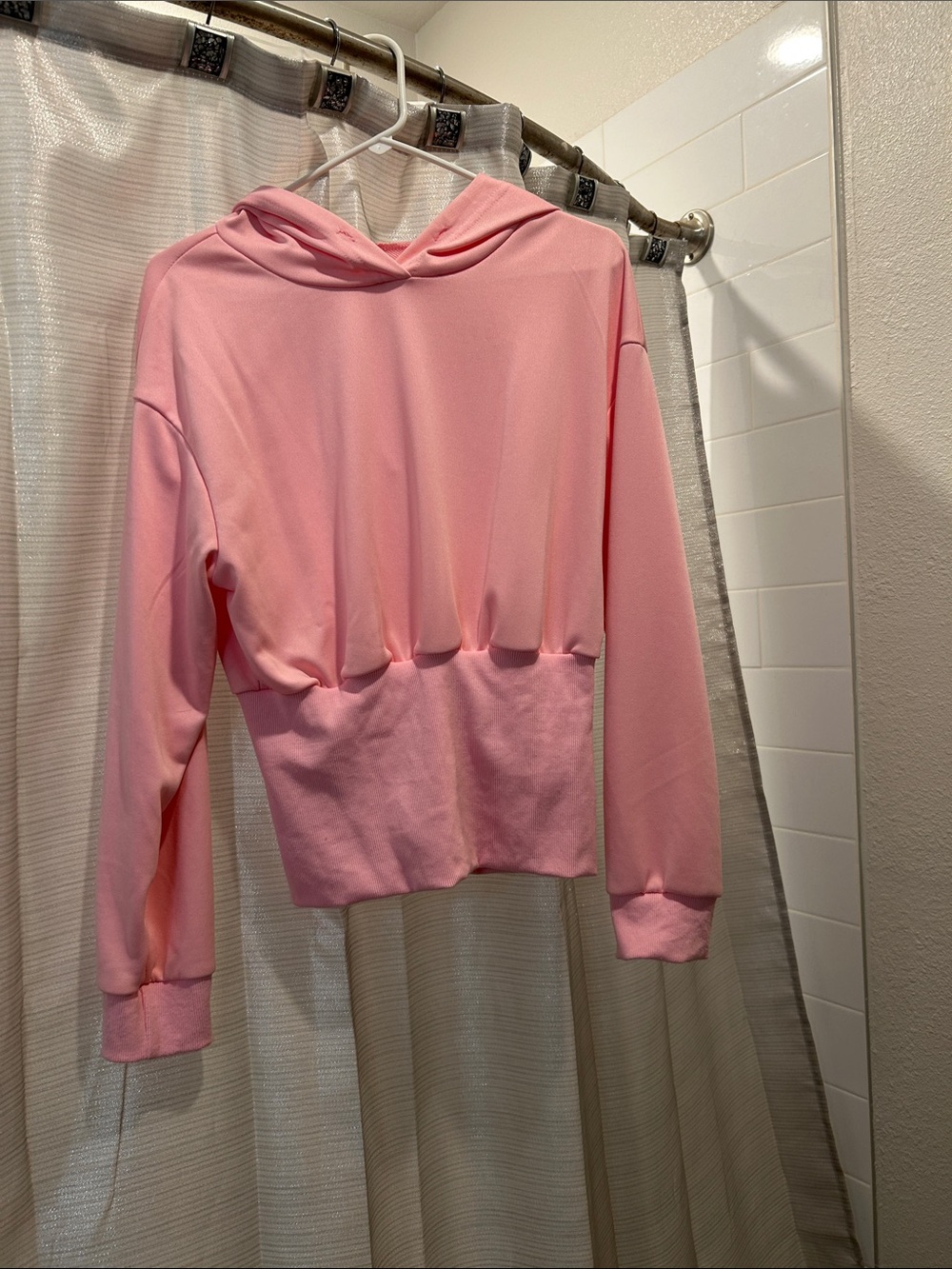 iHeartRaves Pink Cropped Hoodie Sweatshirt